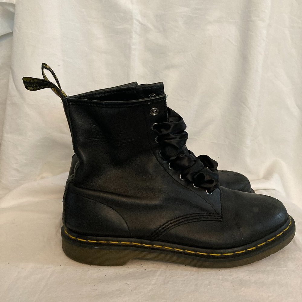 Dr Martens Black Leather Combat Boots 11